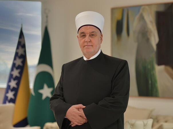 Reis Kavazović čestitao Božić: Molim Boga da zbliži srca svih naših ljudi