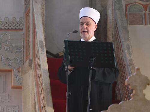 Reis Kavazović: Neka dobro gledaju kuda vode narod i zemlju!