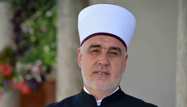 Reis Kavazović pozvao muslimane da poste Dan Arefata