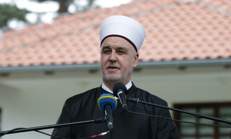 Reis Kavazović sutra predvodi džuma-namaz u Gazi Husrev-begovoj džamiji