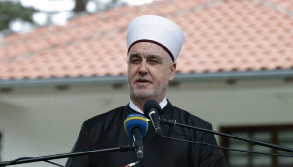 Reis Kavazović sutra predvodi džuma-namaz u Gazi Husrev-begovoj džamiji