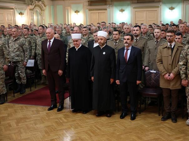 Reis Kavazović u Domu OS BiH: Ramazan kao vrijeme zajedništva i služenja domovini