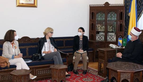 Reisa Kavazovića posjetila austrijska ambasadorica Hartmann