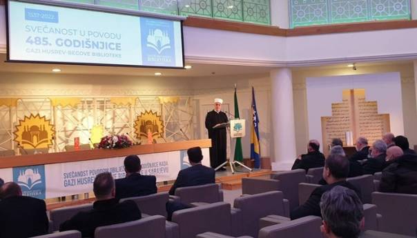 Reis Kavazović uputio važne poruke o prošlosti i budućnosti