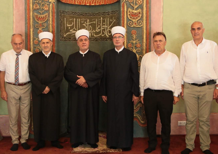 Reisu-l-ulema Kavazović i muftija Fazlović obišli restauriranu Husejnija džamiju 
