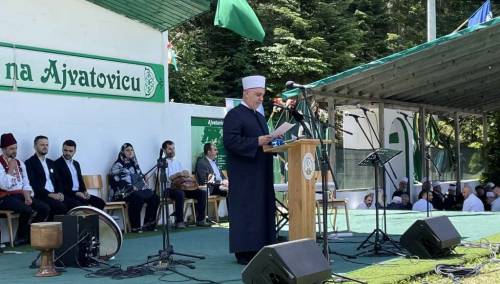 Reisu-l-ulema na Ajvatovici: Slobodu i jedinstvo moramo sačuvati