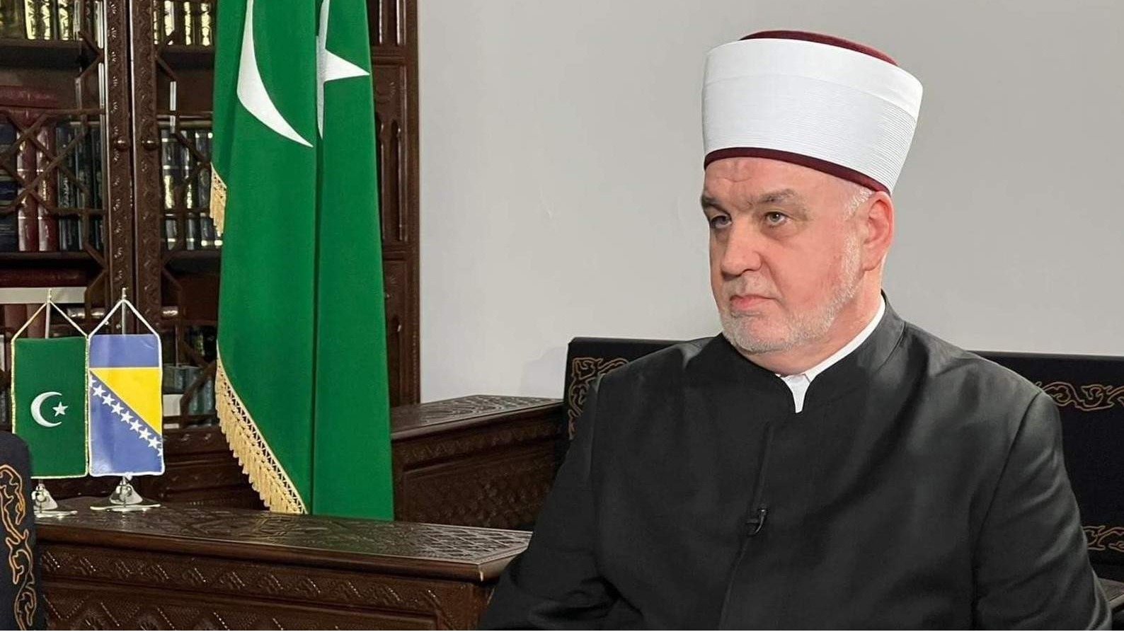 Reisu-l-ulema na iftaru s emirom Države Katar