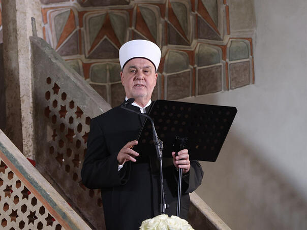 Reisul-ulema Kavazović: Apel za mir i zaustavljanje prolijevanja krvi nevinih ljudi, djece i starih