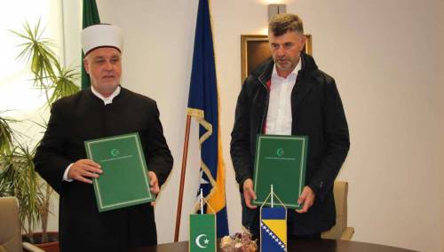 Reisul-ulema potpisao ugovore o rekonstrukciji objekata u vlasništvu Islamske zajednice u BiH