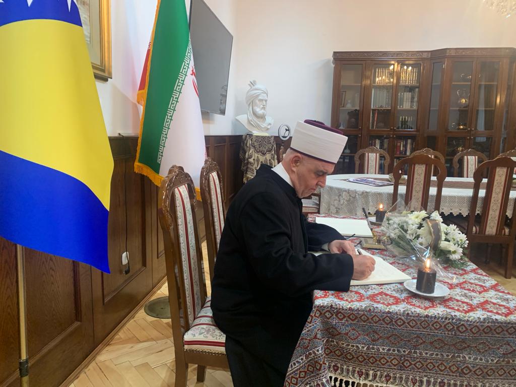 Reisul-ulema se upisao u knjigu žalosti u Ambasadi Irana i osudio teroristički napad