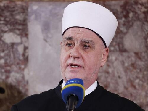 Reisul-ulema: Večeras zamolimo Boga da svijet usmjeri prema dobru
