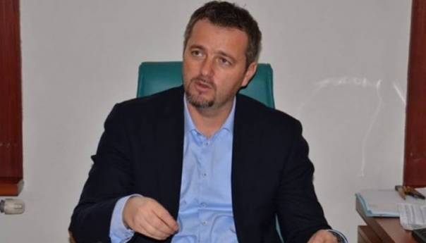 Reizbor načelnika u Cazinu, Sanskom Mostu i Bosanskoj Krupi