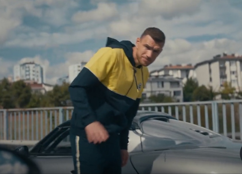 Reklama oduševila Tursku: Džeki se 'pokvarilo' auto 