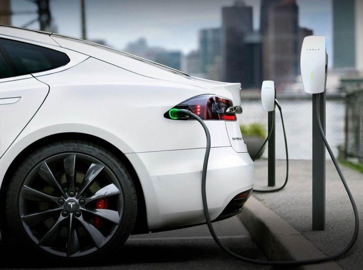 Rekordna prodaja električnih automobila u Velikoj Britaniji