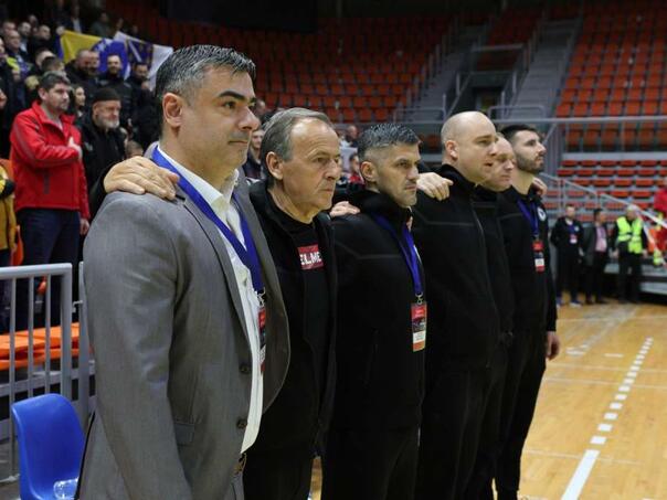 Reprezentativci BiH se večeras nadaju čudu protiv favoriziranih Španaca