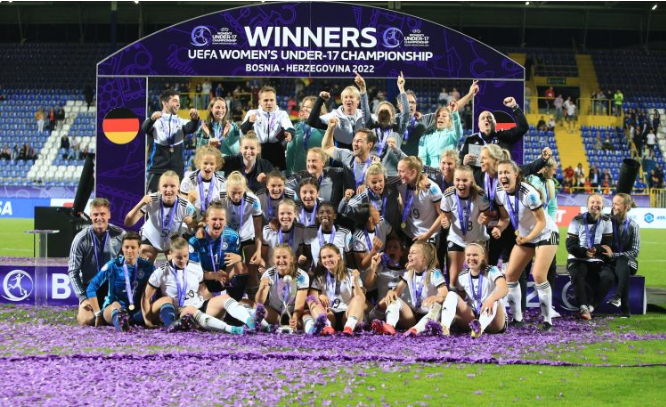 Reprezentativke Njemačke prvakinje Evrope, Zeljković i Petev gledali finale