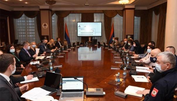 U RS epidemiološke mjere produžene do 15. januara