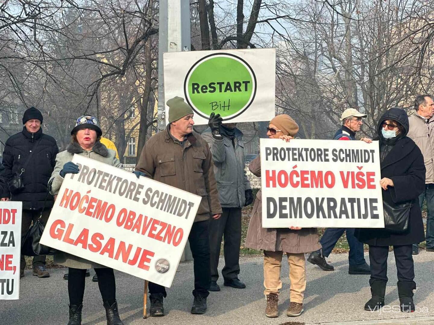 Restart: Novi protest ispred Parlamenta BiH