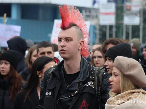 Retrospektiva: Šta se danas dešavalo na protestima u Sarajevu?