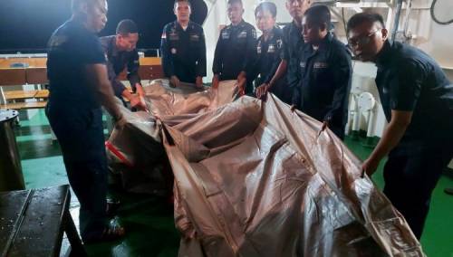 Ribari u Indoneziji pronašli dijelove letjelice i odjeću