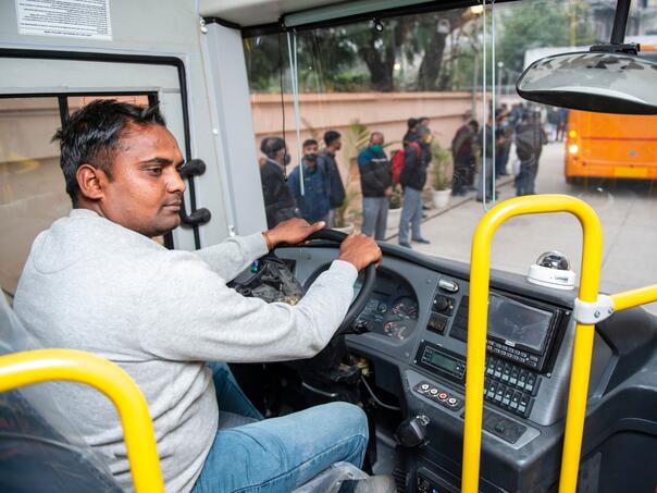 Riječke autobuse će od sada voziti Nepalci i Indijci