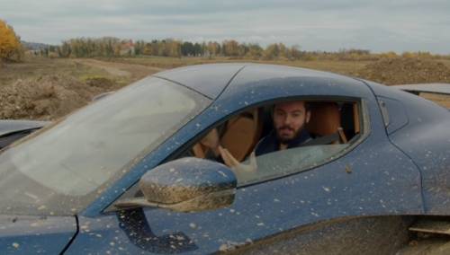 Rimac po blatu gradilišta vozio Neveru: Zabavili smo se prije nego što završi u zidu