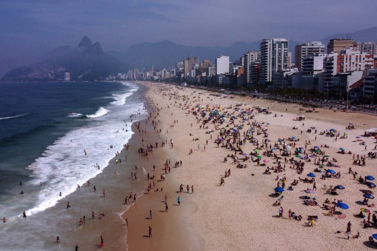 Rio de Janeiro zatvorio plaže