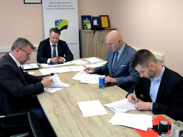 Rješavanje problema vodosnabdijevanja tri lokalne zajednice u TK