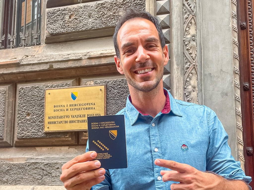 Robert Dacešin dobio diplomatski pasoš: Promotor sam svoje zemlje, kakvo priznanje!