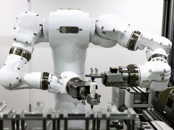 Roboti zamijenili naučnike: U Tokiju otvorena laboratorija budućnosti