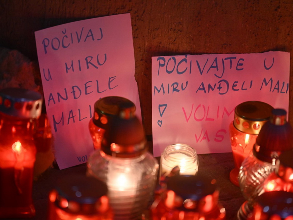 Roditelji pale svijeće: Osjećamo se tužno, jadno i bijesno