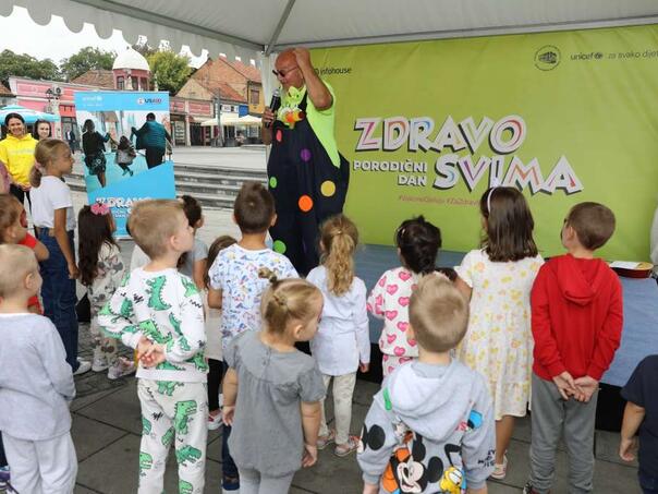 Roditelji su zbunjeni zbog netačnih informacija o imunizaciji