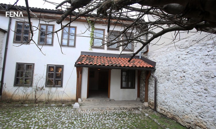 Rodna kuća Zuke Džumhura galerijski prostor, dom za njegovu umjetnost 