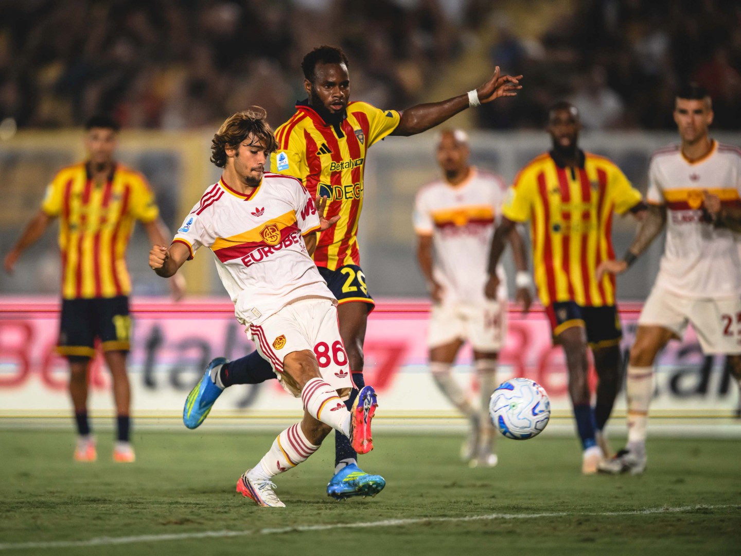 Roma nezaustavljiva na startu Serie A: Lecce primio četiri gola
