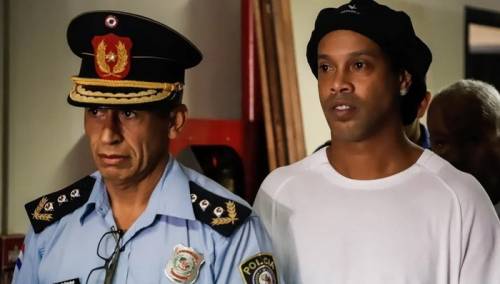 Ronaldinho pušten iz zatvora u Paragvaju nakon 32 dana