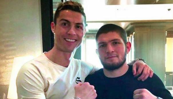 Ronaldo poslao poruku Khabibu: Čestitam brate, tvoj otac bi bio ponosan