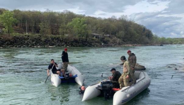 Ronioci u Vrbasu tragaju za oružjem kojim je ubijen Bašić