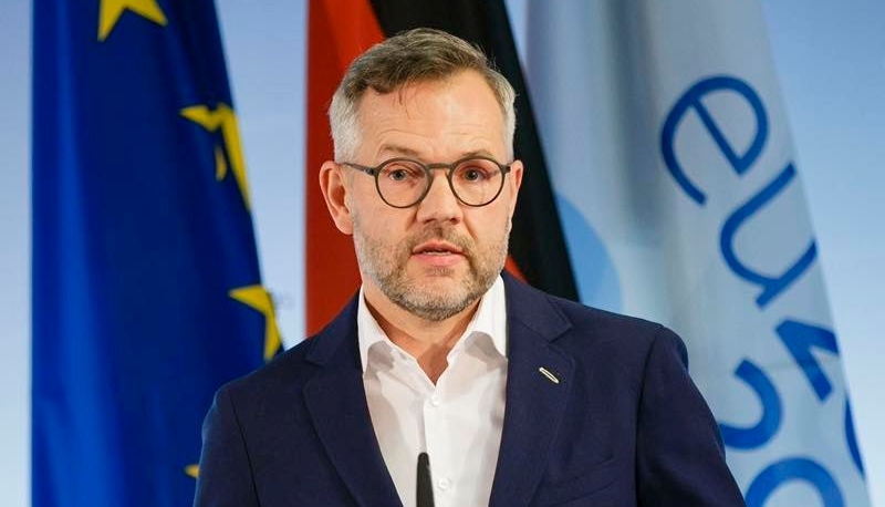 Roth: Neka je sramota Milorada Dodika
