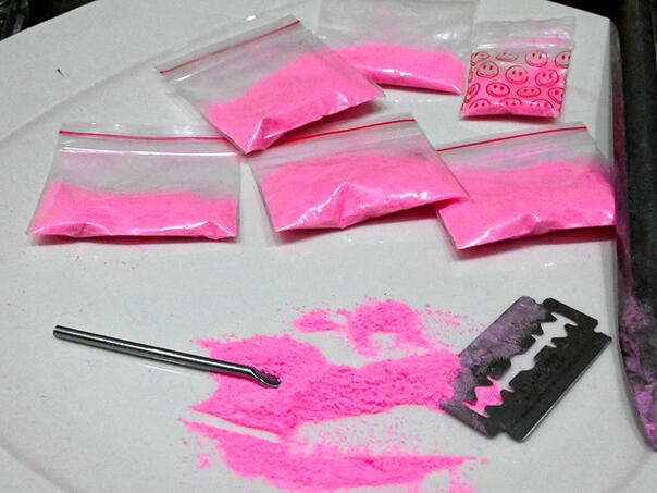 Roze kokain: Nova droga koja zavarava korisnike