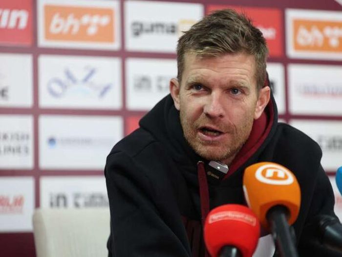 Rožman nije htio odgovarati pitanja, Marinović nije ni došao na press