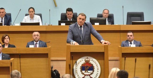 RS je krenula putem otcjepljenja: Odluke Ustavnog suda nevažeće