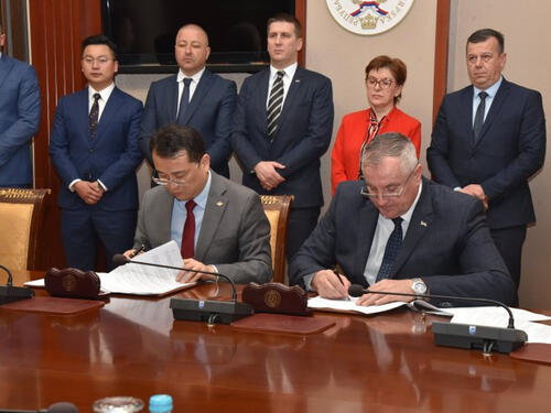 RS kontroverznoj firmi daje posao težak 100 miliona eura