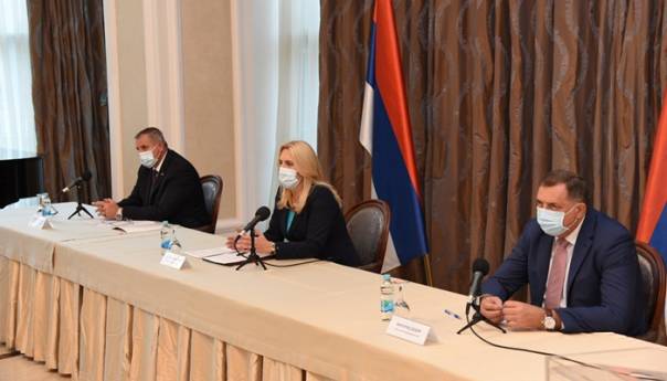RS neće uvoditi vanredno stanje, vratiti nastavu u škole