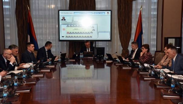 RS prekida odnose, a troši milione za lobiranje u SAD