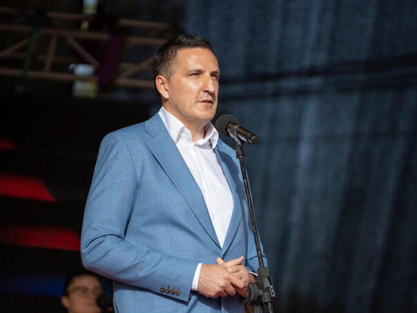 RS prkosi Zapadu: Elek sutra potpisuje 1,29 milijardi KM za ruski gas