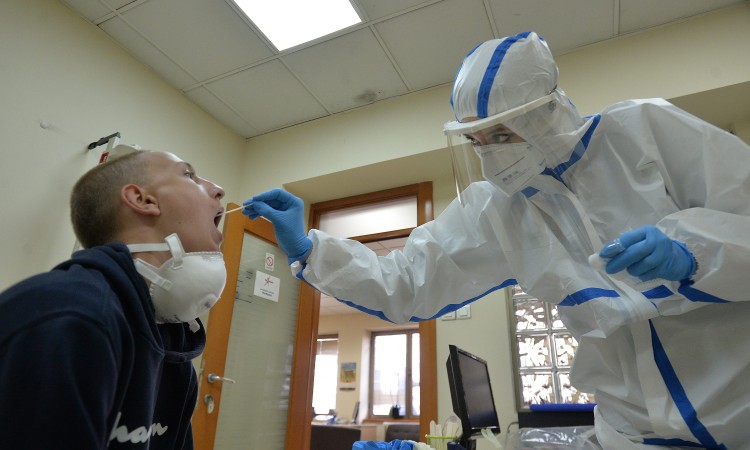 RS: Virus korona potvrđen kod 323 osobe, pet umrlih