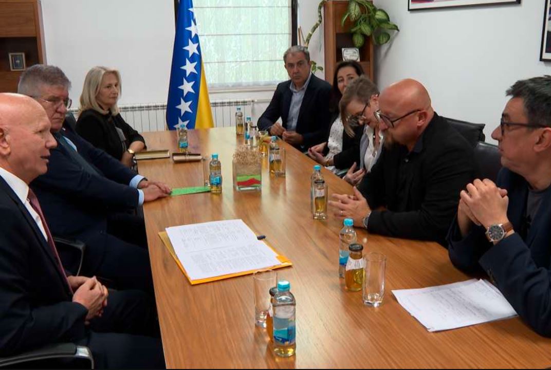RTVFBiH traži izlaz iz složene finansijske situacije: Parlament FBiH obećao podršku