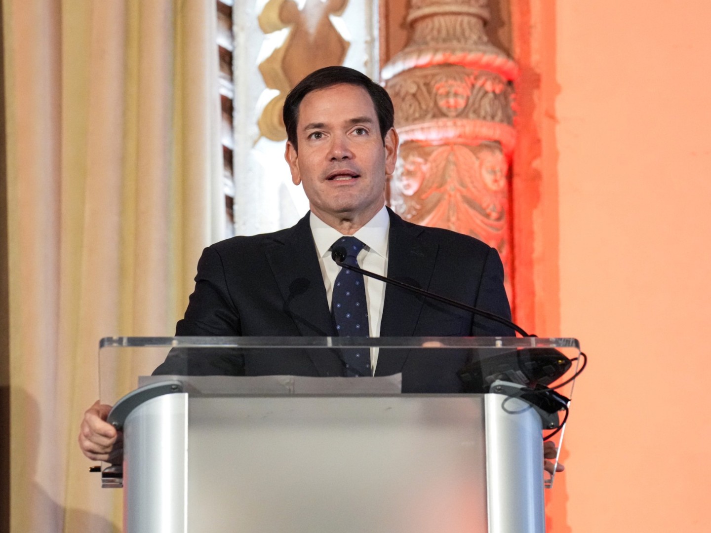 Rubio vraća Times New Roman u službenu komunikaciju