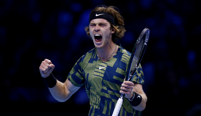 Rublev preokrenuo Tsitsipasa za polufinale