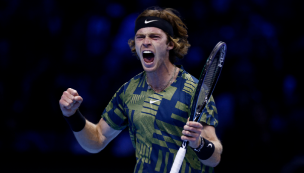 Rublev preokrenuo Tsitsipasa za polufinale